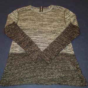 Like New Tunic! Zipper Back detail